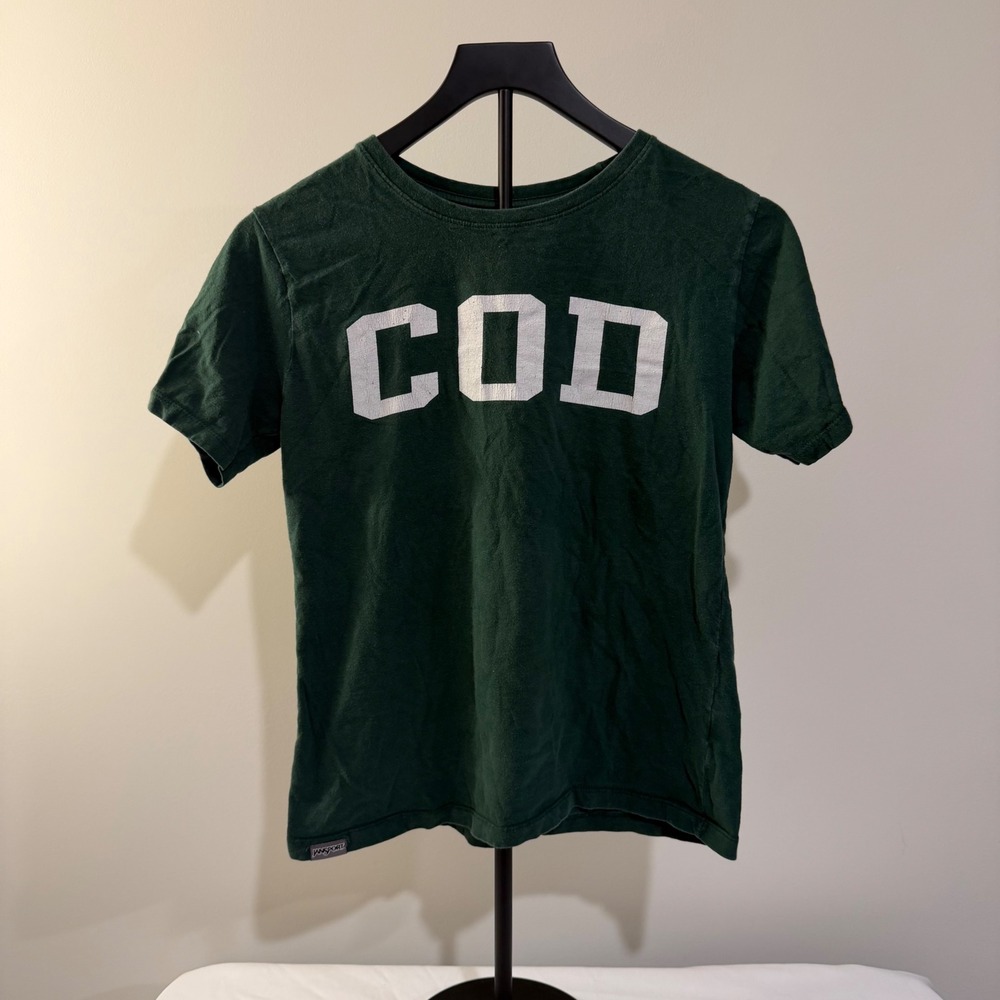 Jansport COD Graphic T-Shirt Green Short Sleeve Crew Neck Small